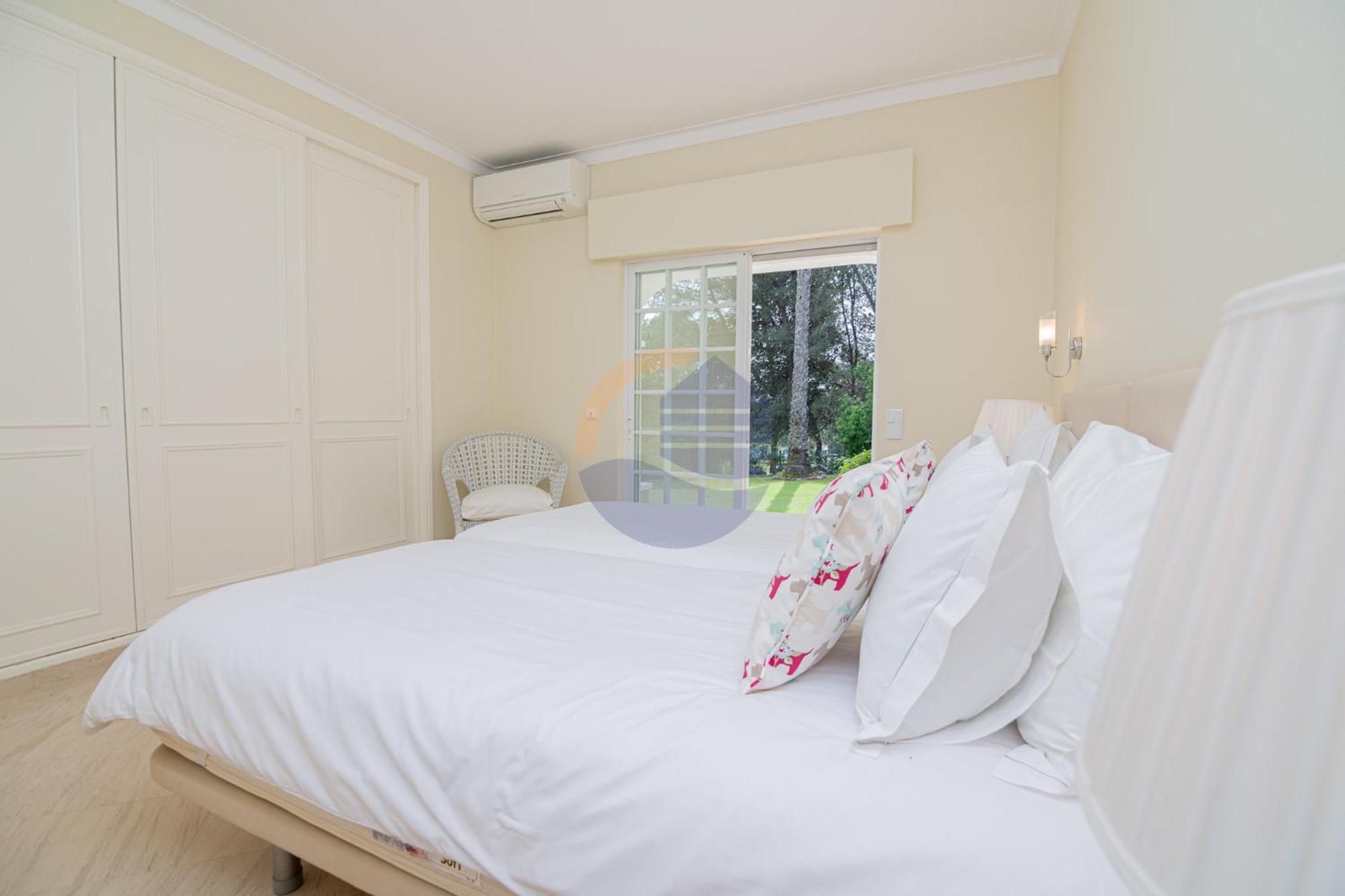Villa Luxury Suites, Heated Outdoor Pool ปอร์ติเมา ภายนอก รูปภาพ