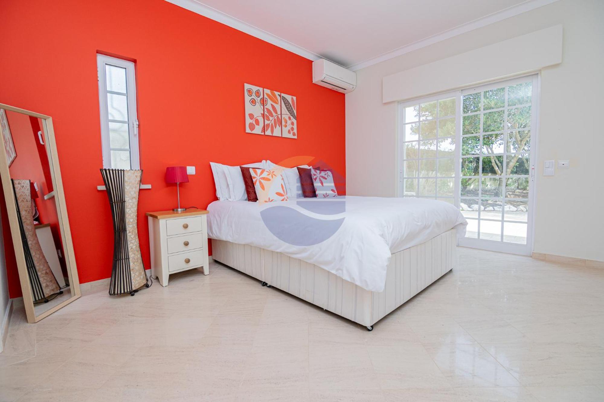 Villa Luxury Suites, Heated Outdoor Pool ปอร์ติเมา ภายนอก รูปภาพ